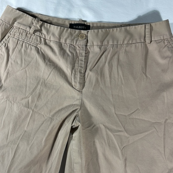 Talbots womens khaki basic flat front 10.5" inseam Bermuda shorts - size 14 - Picture 1 of 9